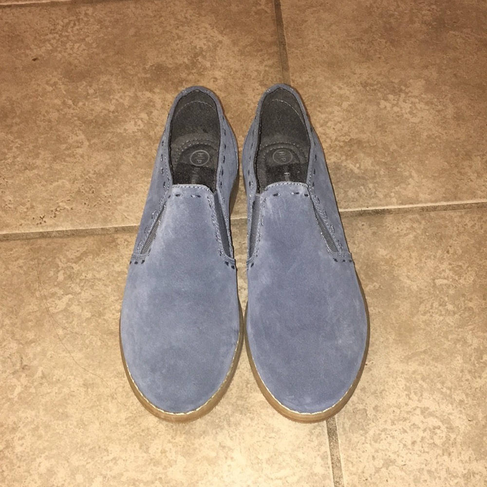 Womens hush puppy blue suede loafers
